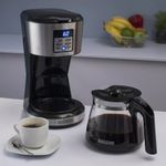 Cafetera Black+Decker 12 Tazas Programable Digital con Jarra de Vidrio Negra