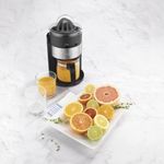 Exprimidor de Jugos Cuisinart Control de Pulpa 3 Ajustes con Jarra 22 Onz. Negro